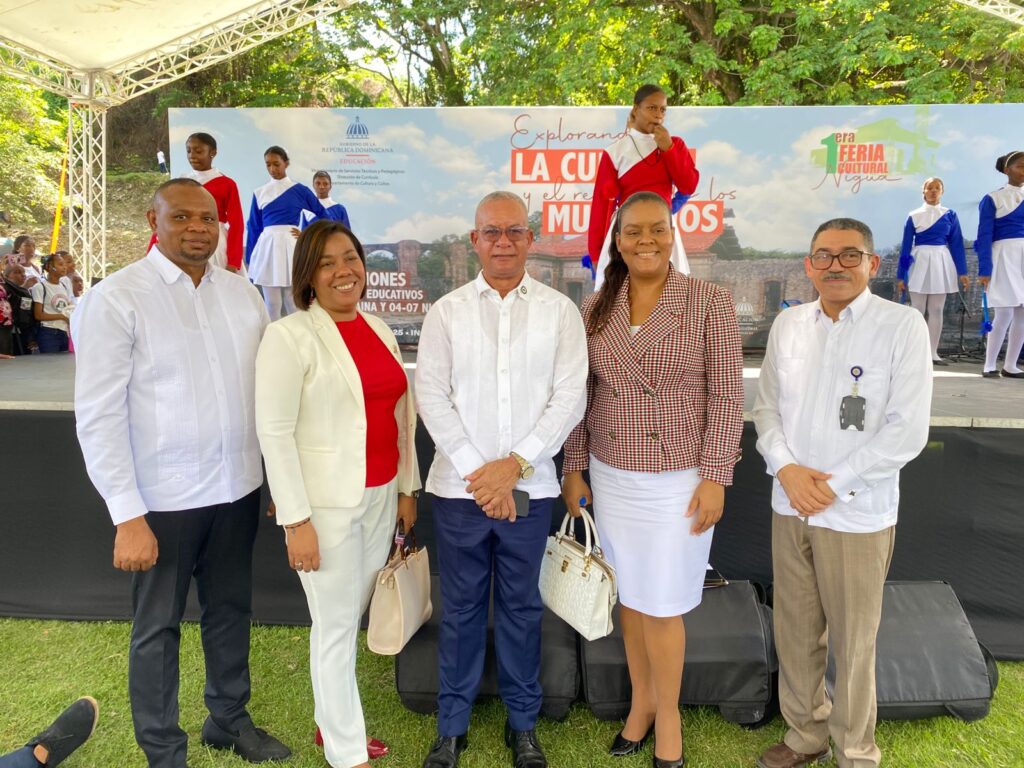 IMG-20251114-WA0004-1024x768 PRIMERA FERIA CULTURAL DE NIGUA CONVOCA MASIVO RESPALDO Y EXALTA LA IDENTIDAD DE LOS MUNICIPIOS
