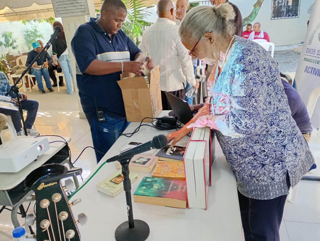 IMG-20251218-WA0097-1024x771 MINERD anuncia apoyo integral y terapia artística a jóvenes en proceso de rehabilitación en Boca Chica