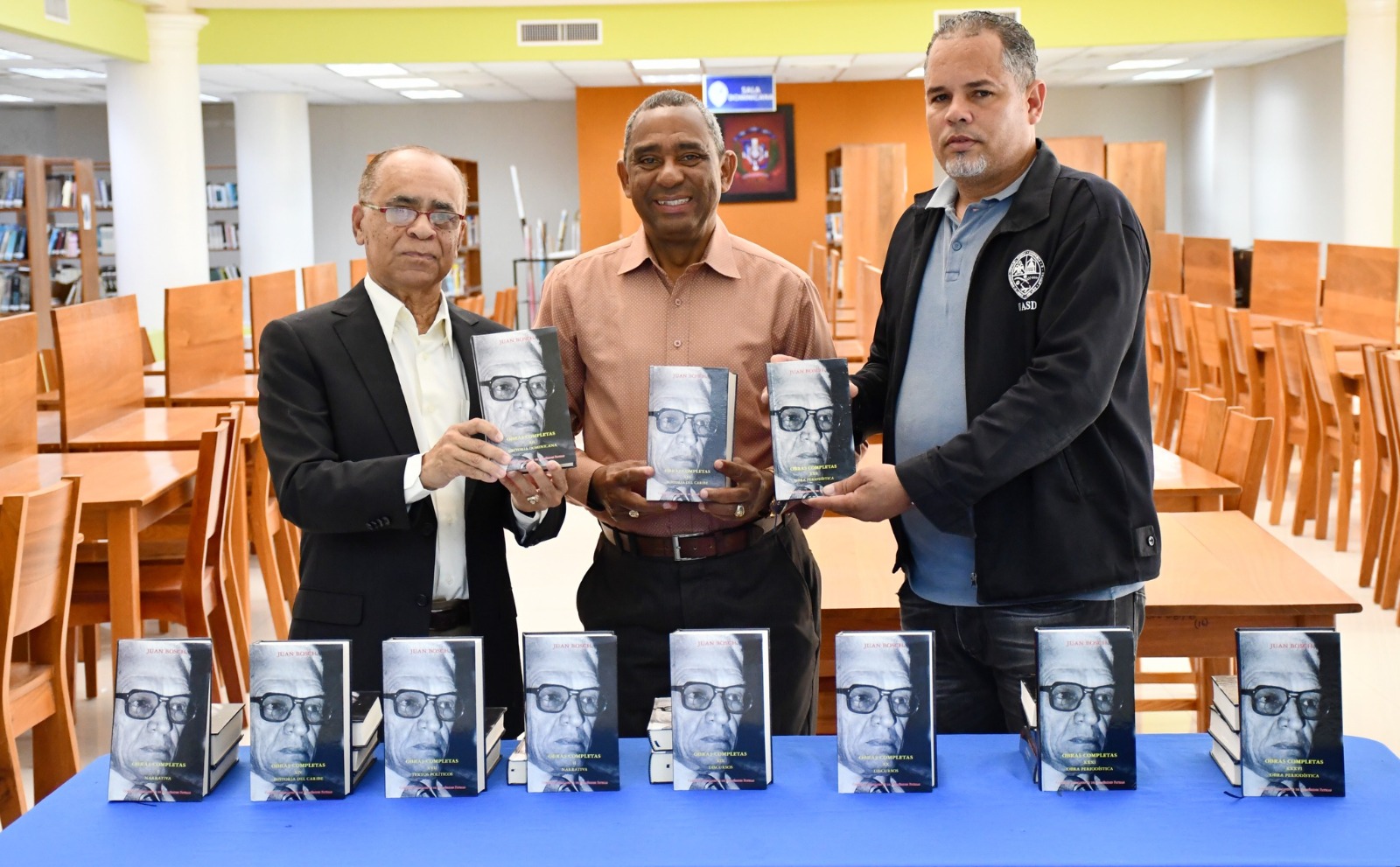 Biblioteca UASD Recinto Barahona recibe obras completas de Juan Bosch para fortalecer la bibliografía académica